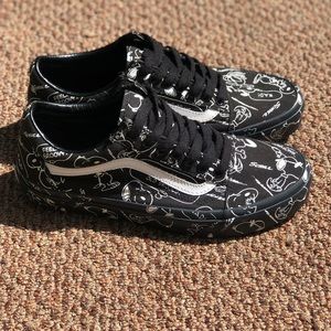 Vans Old Skool Peanuts Snoopy Black Shoes